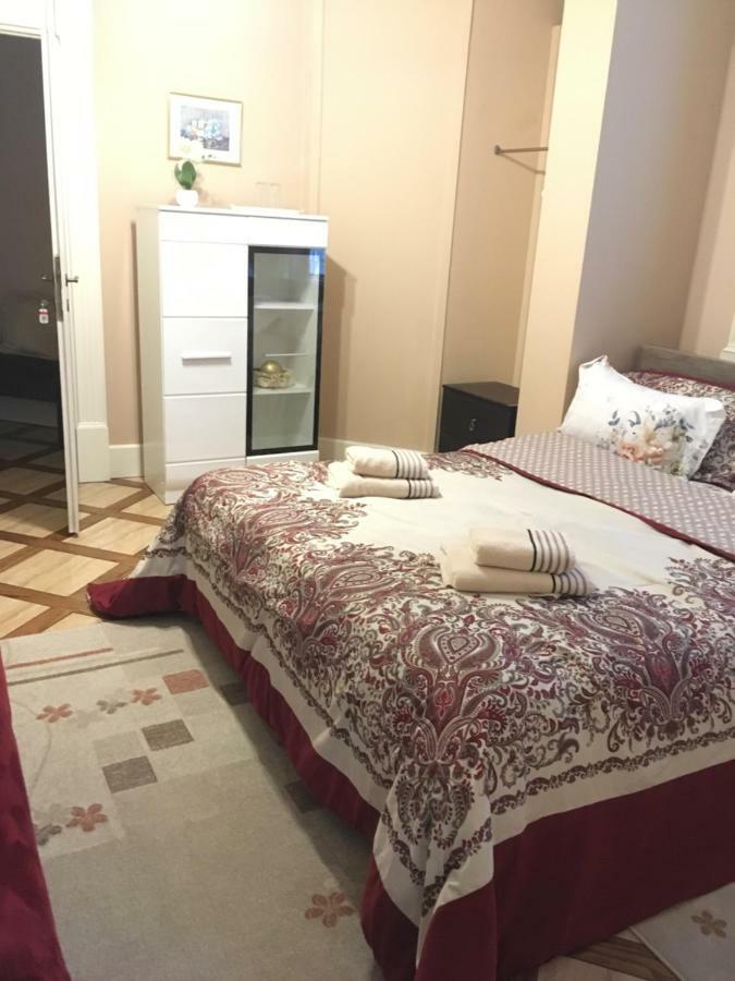 Hotel Casa Iulia Haţeg Esterno foto